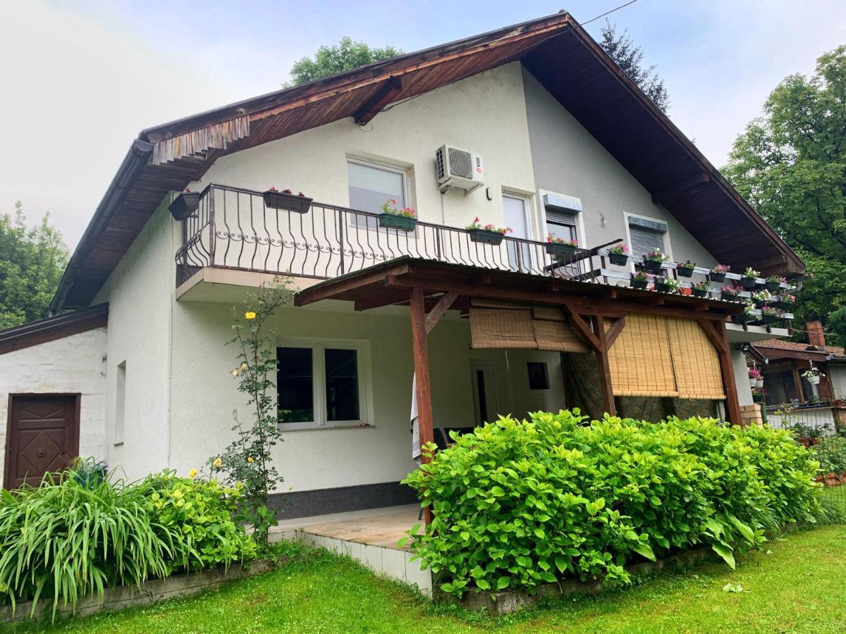 Holiday Residence Buric Високо Екстериор снимка